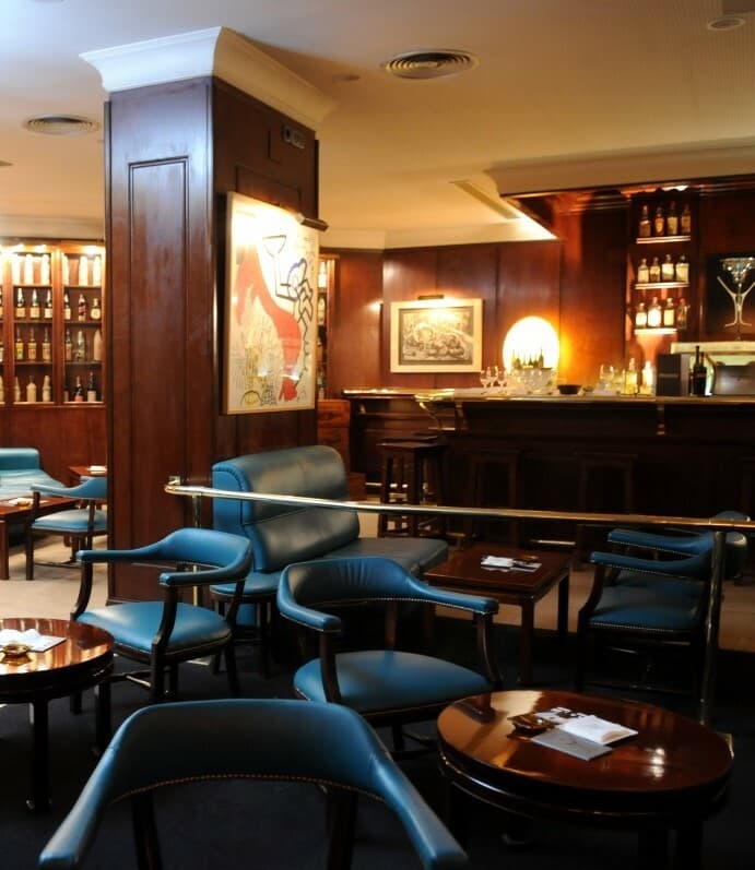 Speakeasy restaurant / Old school bar image 1