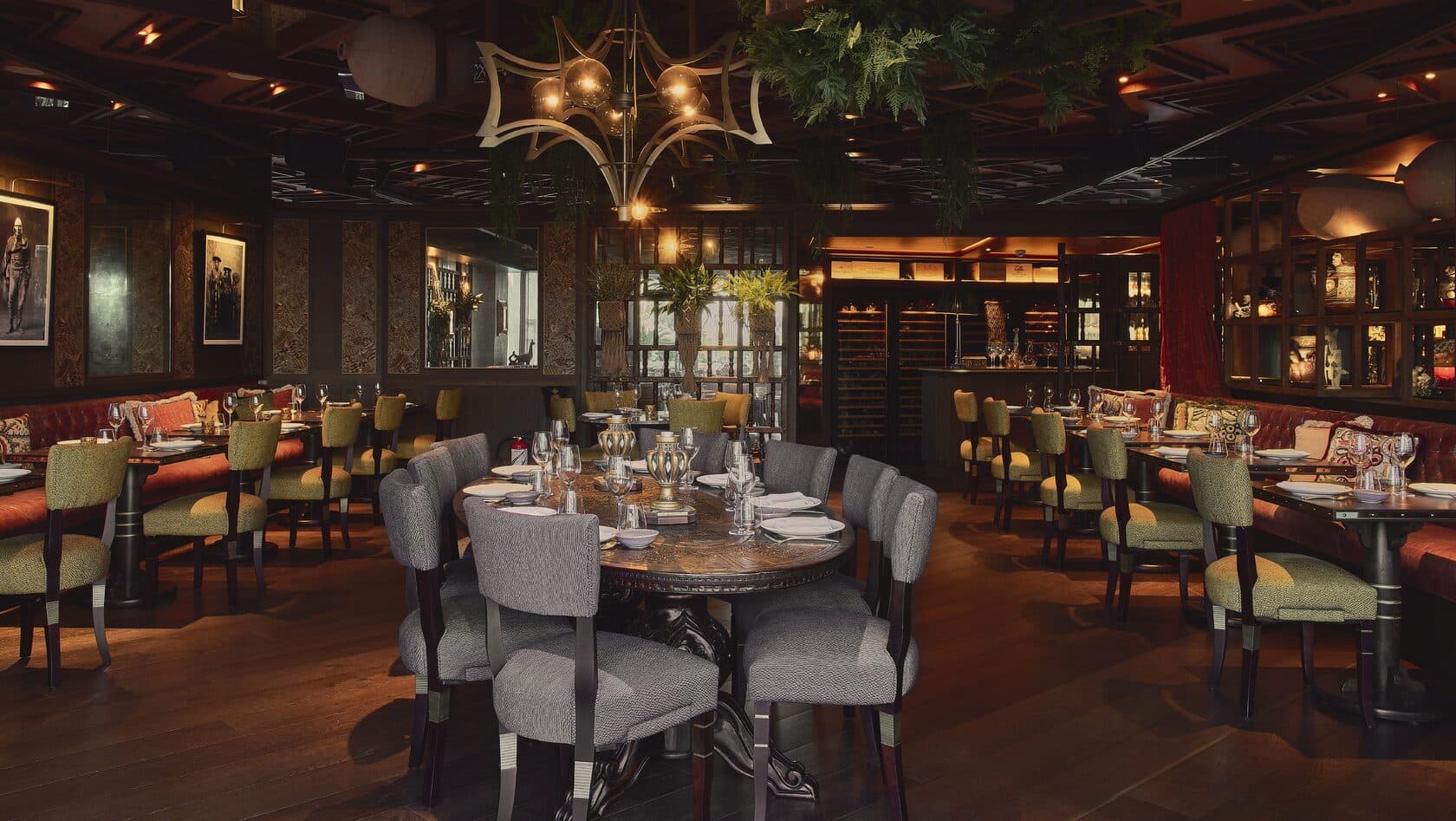 Mysterious luxury restaurant with exotic cuisine image 3