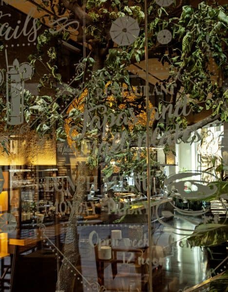 Gastronomic tapas bar image 4